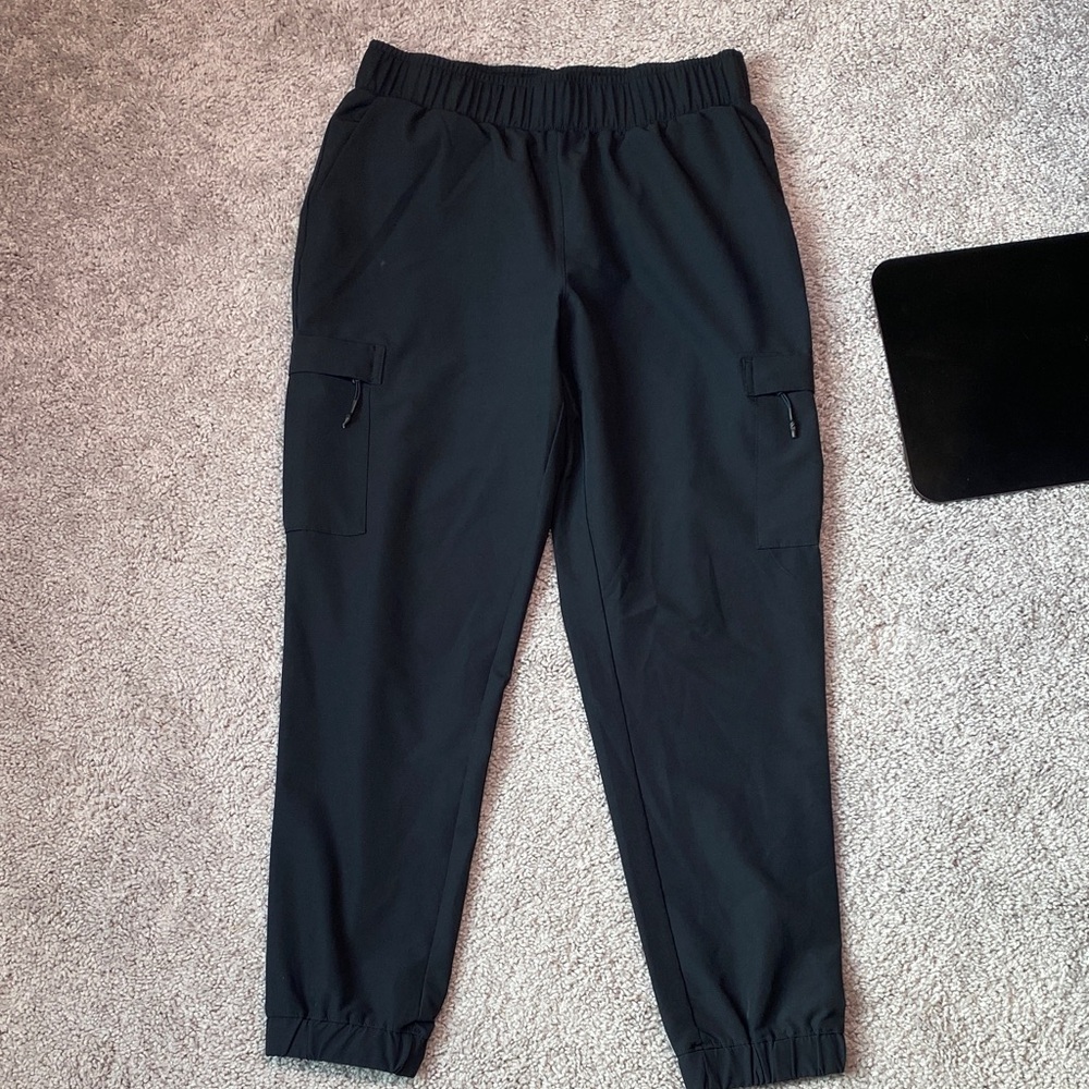 Mondetta Men's Dark Cargo Pants
